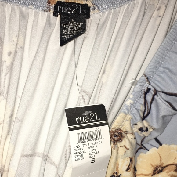 Light Blue Floral Off the Shoulder Romper - Picture 3 of 3